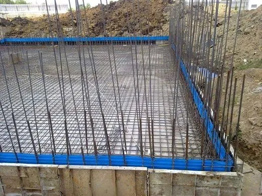 Construction Bache a eau